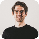 OnlyFans creator using OnlyTool AI chatting software